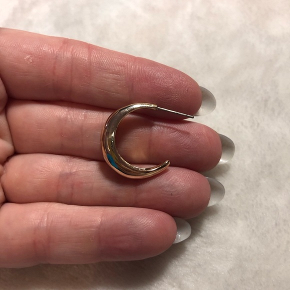 FINAL SALE- LEAVING CLOSET-NO FURTHER DISCOUNTS - Picture 3 of 5